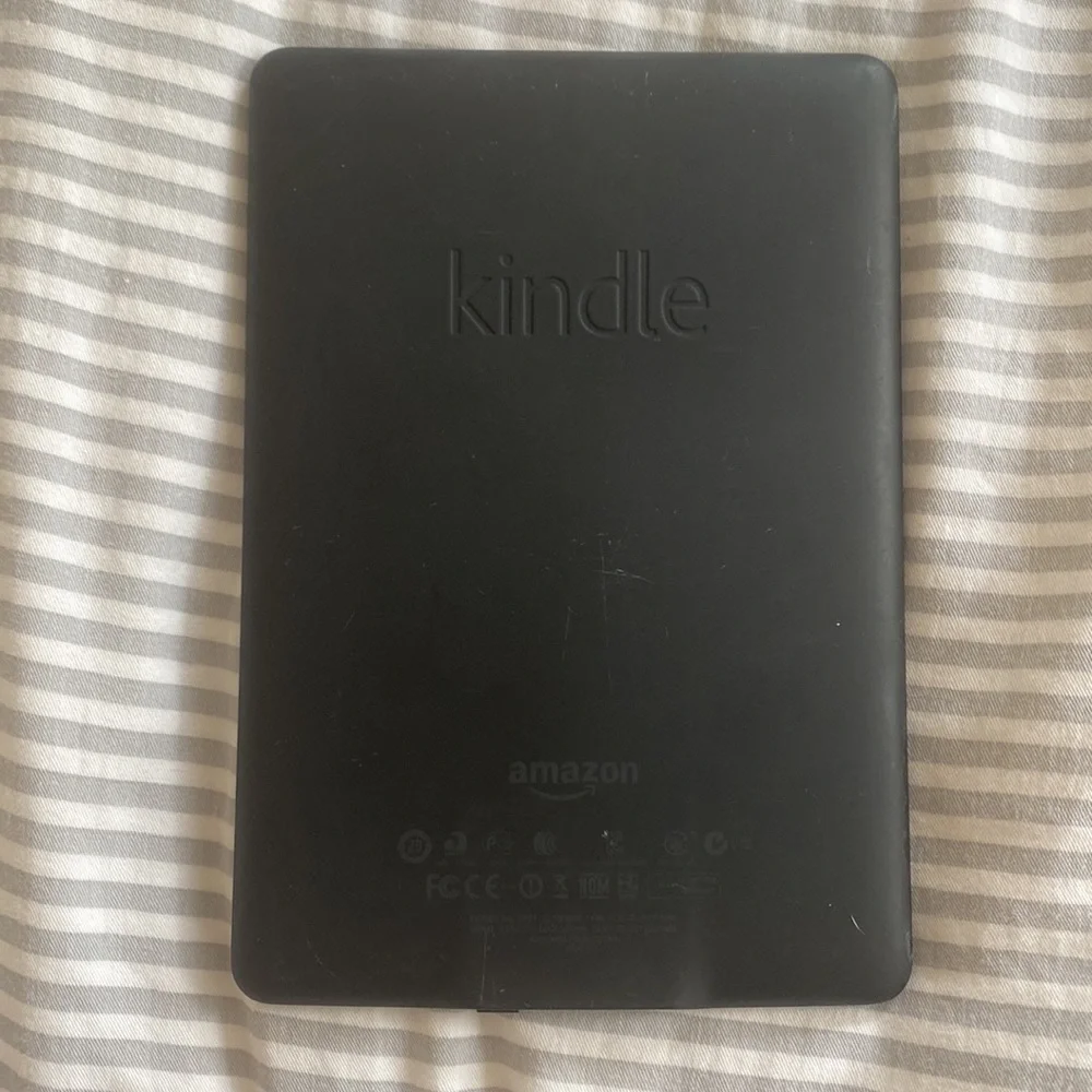 Amazon Kindle model EY21 WiFi
